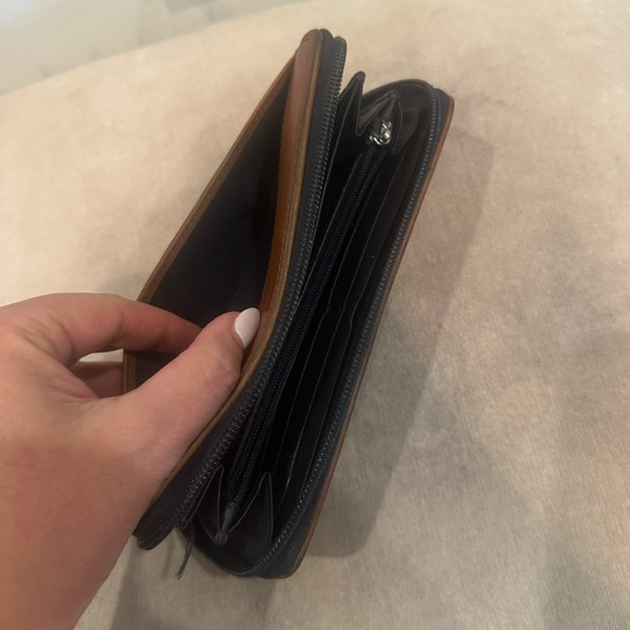 Coach zipper wallet - Picture 8 of 12